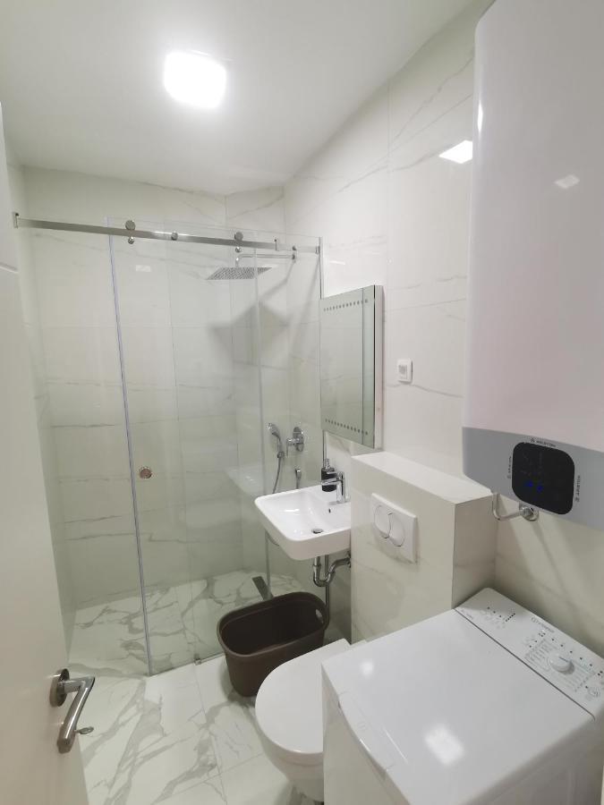 Apartment Lora Zmajeva, 7 Budva