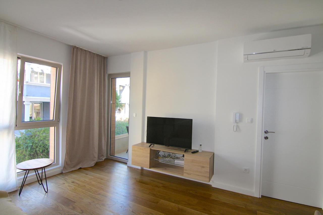 Apartment Lora Zmajeva, 7 Budva