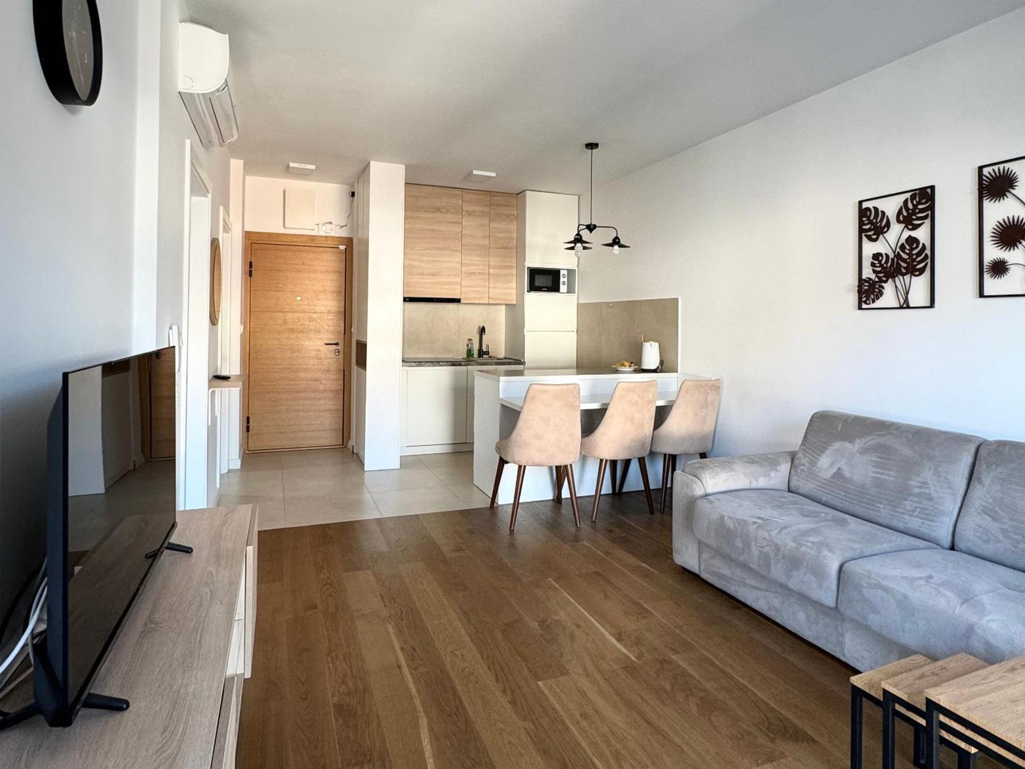 Lora Zmajeva, 7 Apartment Budva