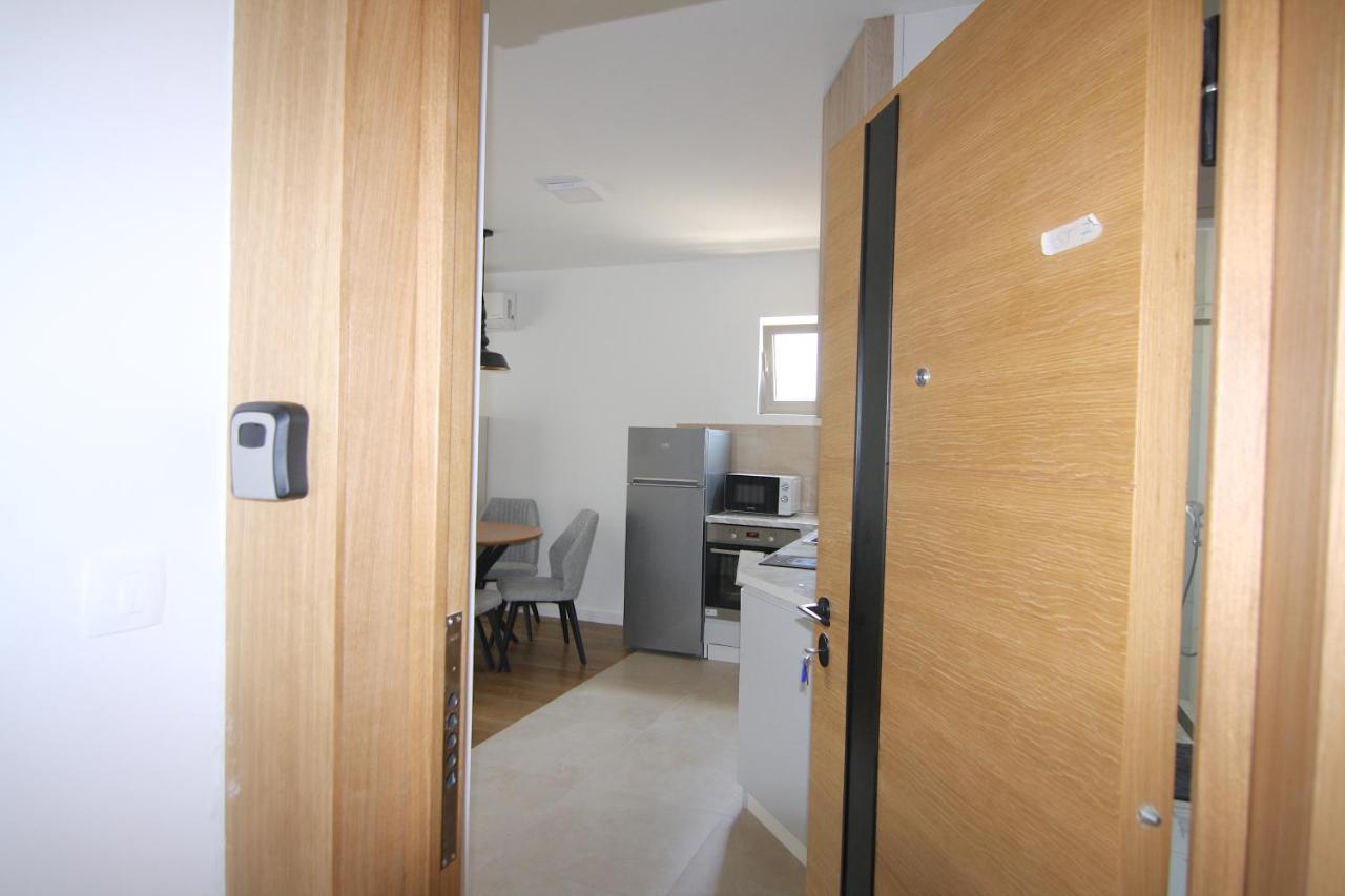 Apartment Lora Zmajeva, 7 Budva